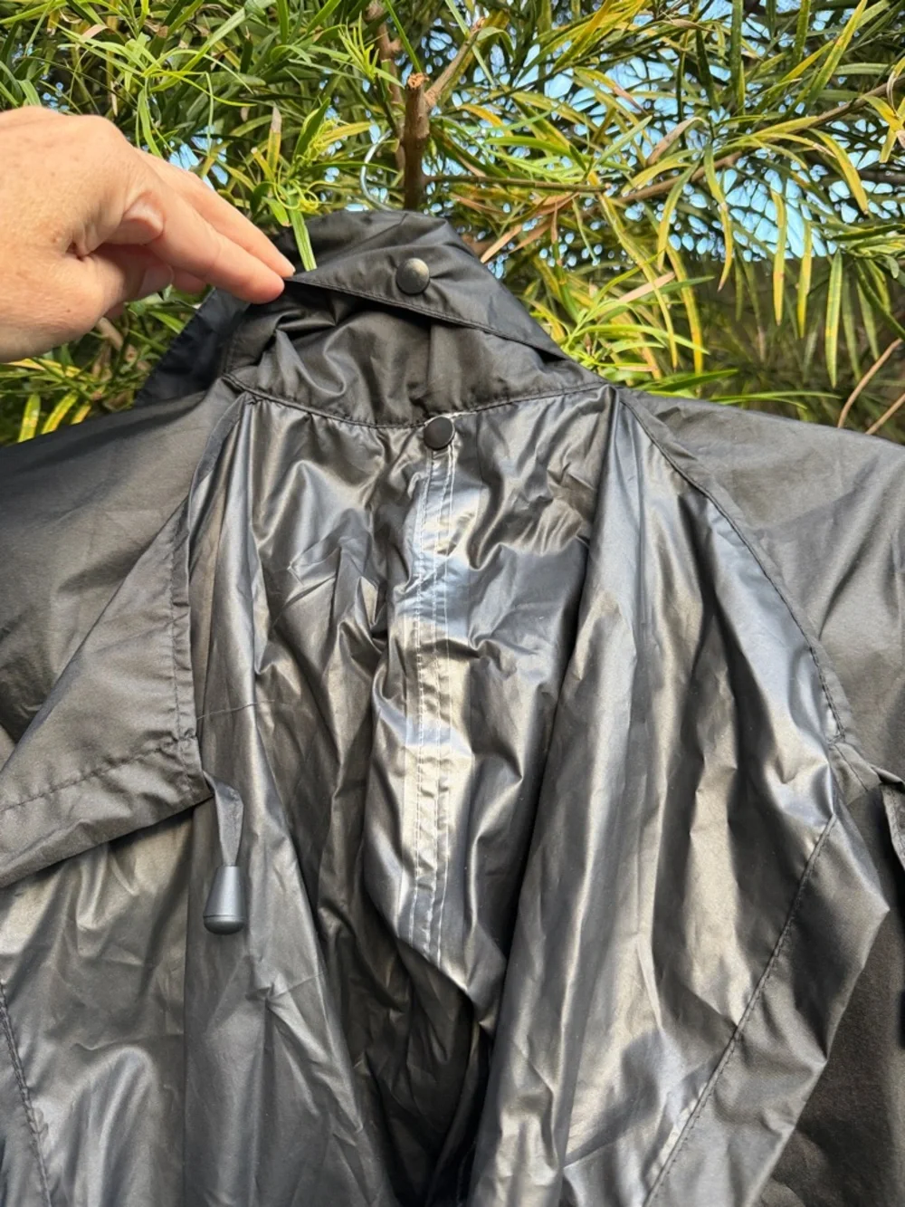 Black Women's Lightweight Rain Coat - Picture 8 of 9